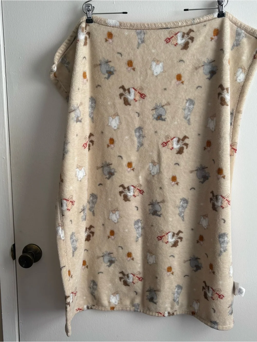 Disney soft beige